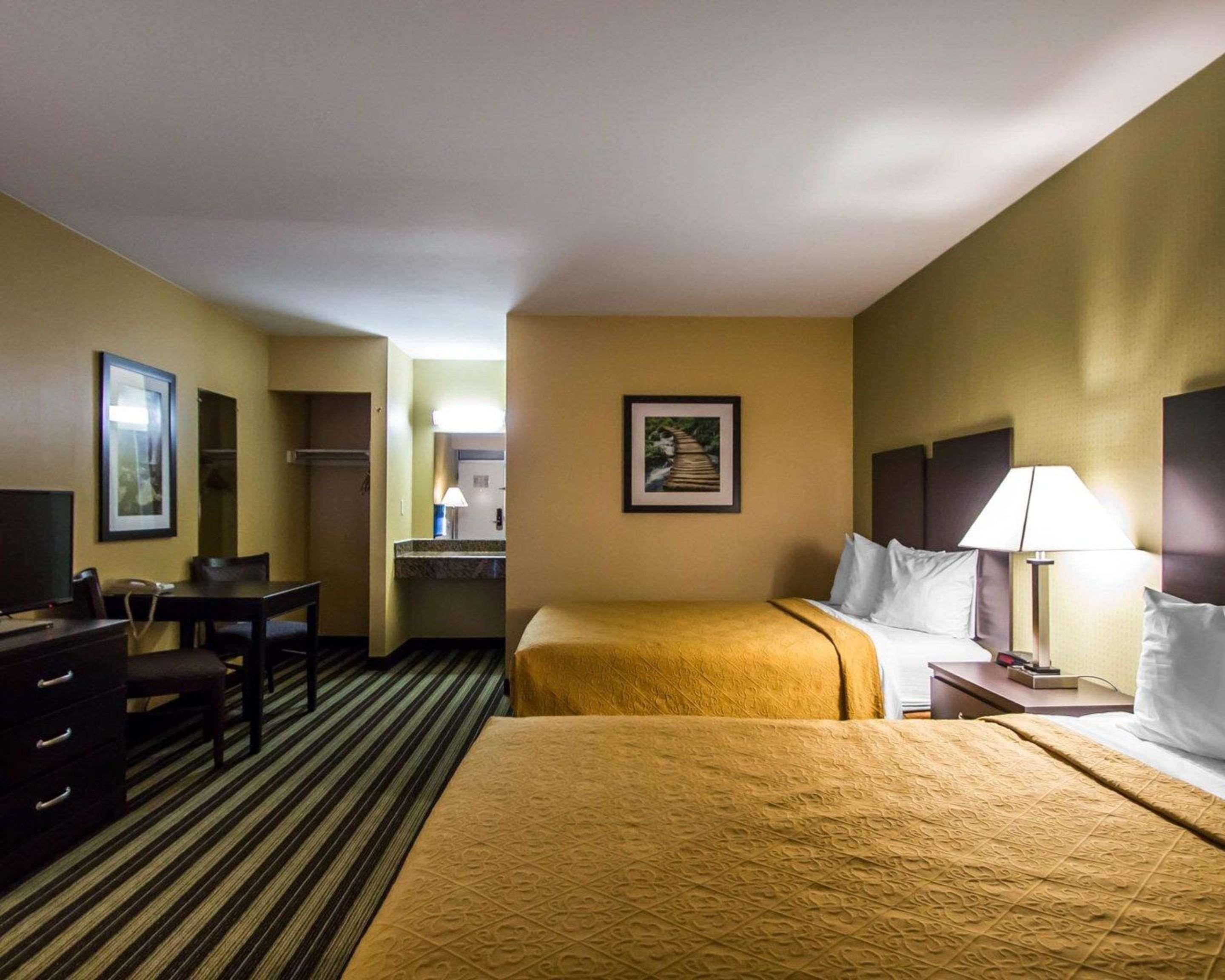 Quality Inn East Haven - New Haven Eksteriør bilde